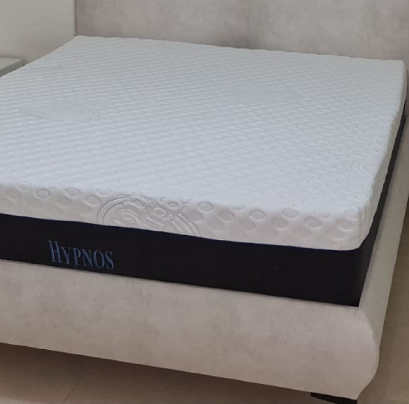 Screenshot_20251126_191628_Photos